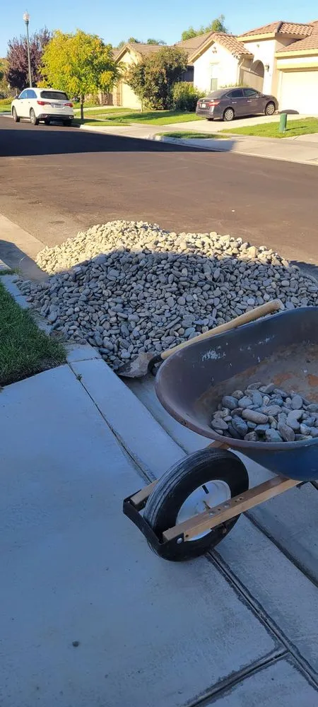 Professional yard cleanup service experts serving Tracy, CA - G Valley Landscape