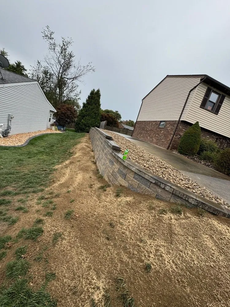 Expert lawn mowing service in Greensburg, PA - G2 Hardscape