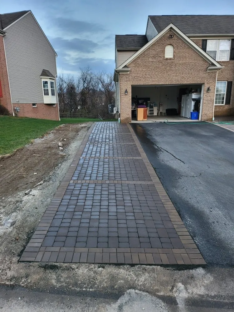 Expert yard cleanup service experts serving Greensburg, PA - G2 Hardscape