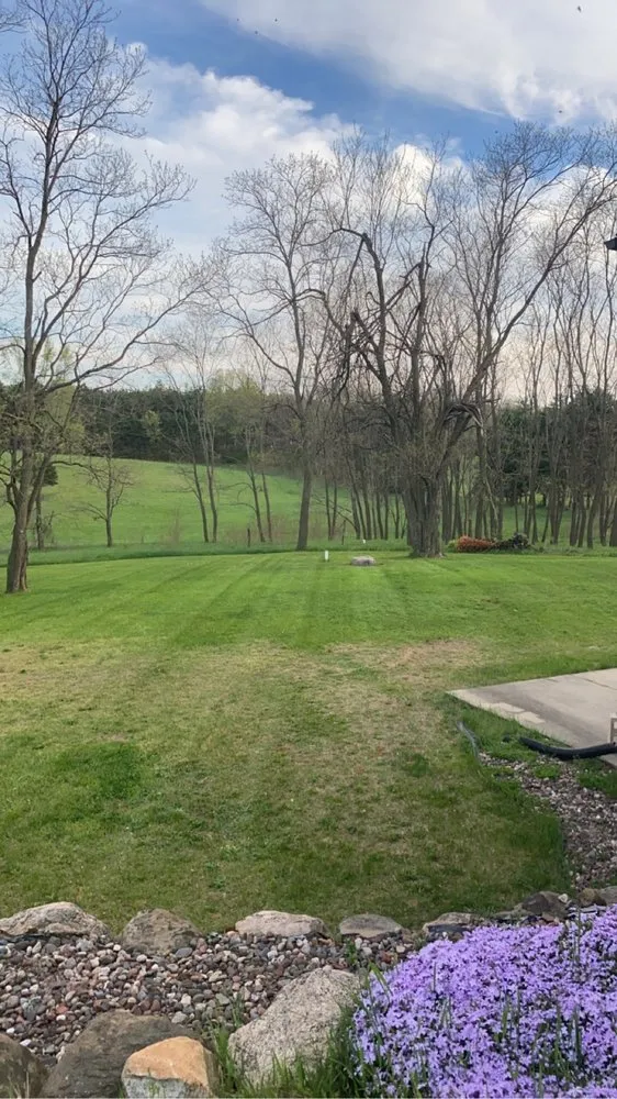 Custom yard cleanup service experts serving Endeavor, WI - G2 Landscape