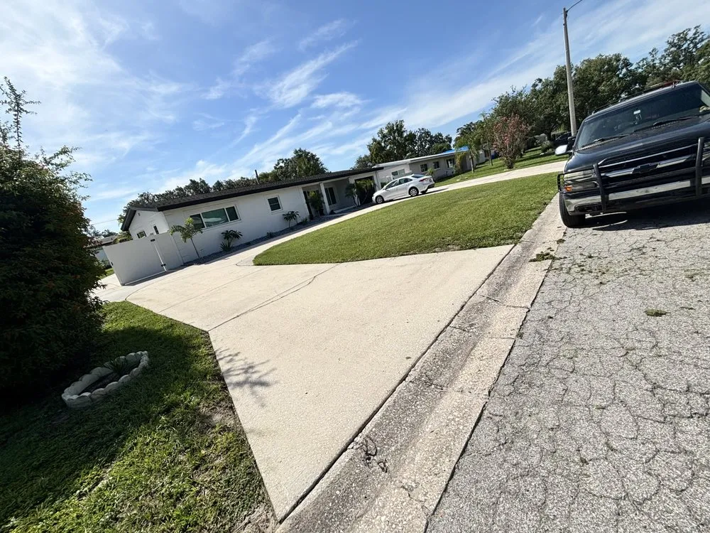 Top-rated lawn care service for residential properties across Dover, FL - G2 Services