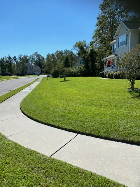 Local lawn care service with custom design in Jacksonville, NC by G2G Lawn Maintenance and Power washing