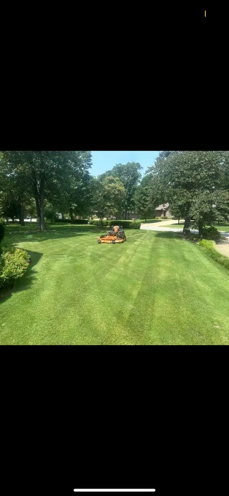 Professional garden landscaping experts serving Mountain Home, AR - G3 Lawn Care