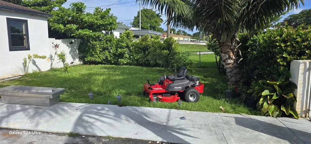 Trusted yard maintenance in Miami, FL - G&A Green World
