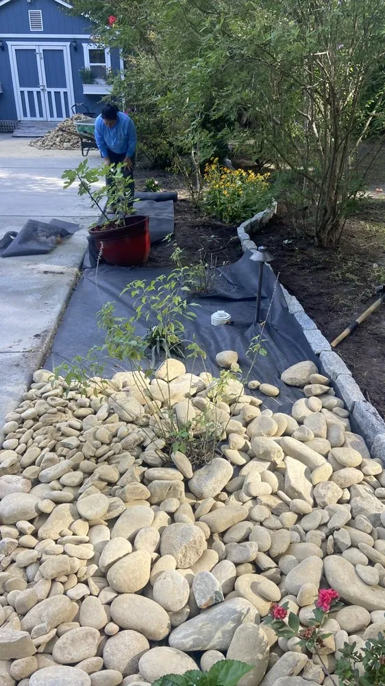 Top-rated yard maintenance in Myrtle Beach, SC by Gabino landscape