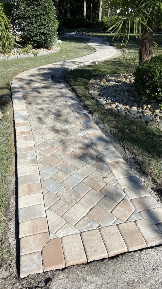 Custom landscaping services in Myrtle Beach, SC by Gabino landscape