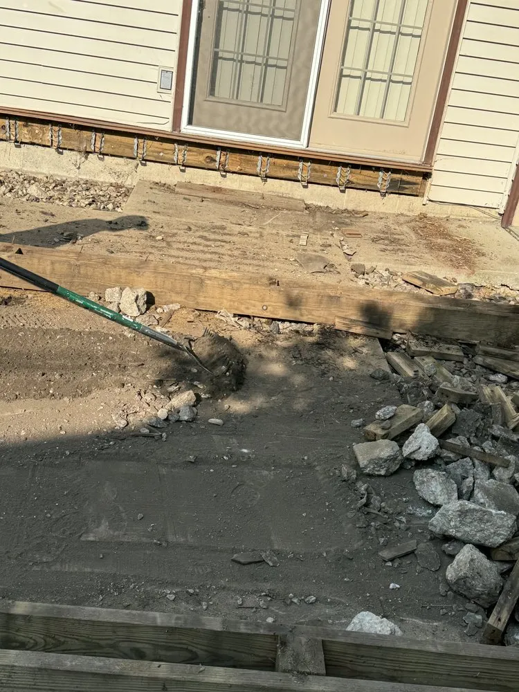 Expert yard cleanup service experts serving Charleston, IL - Gabriel Decker Handyman Service