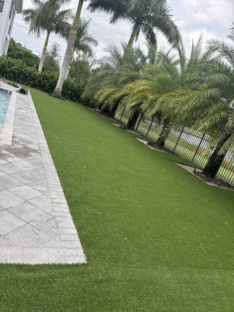Expert landscape design in Lake Worth Beach, FL by Gabriel Gog Pavers