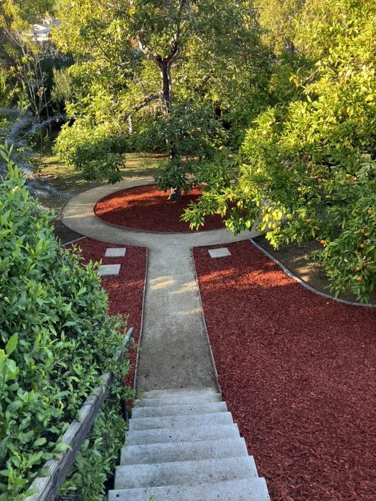 Custom lawn care service experts serving Fallbrook, CA - Gabriel Lopez Crew