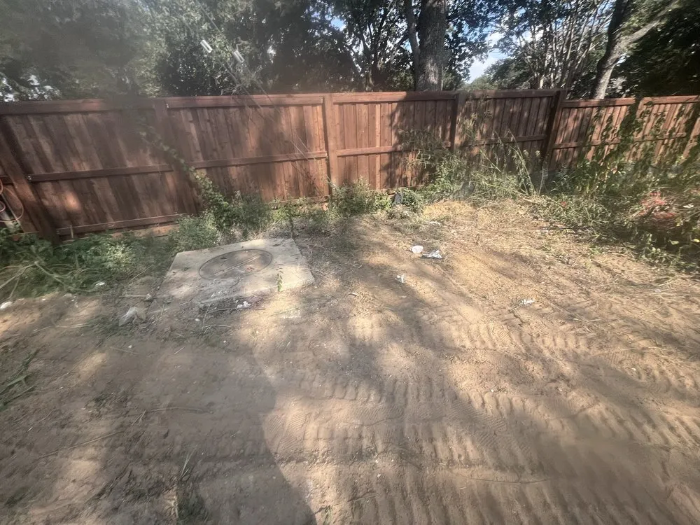 Expert lawn mowing service experts serving Arlington, TX - Gabriels Construction