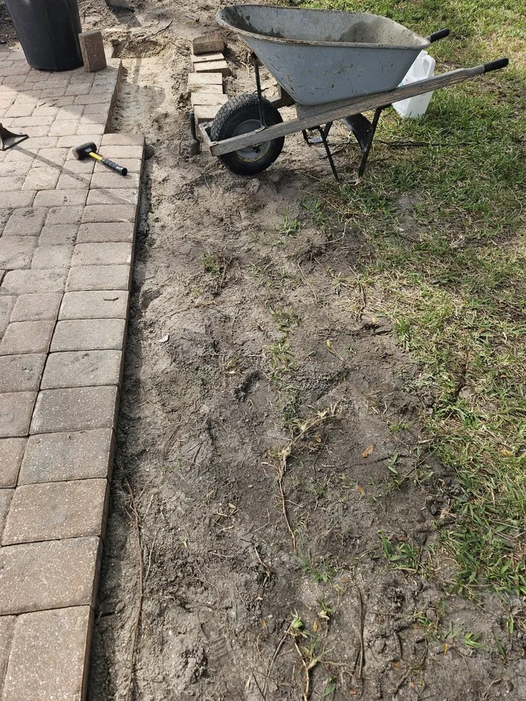 Reliable outdoor landscaping for homes in Fort Myers, FL by GabrielsLawnServices