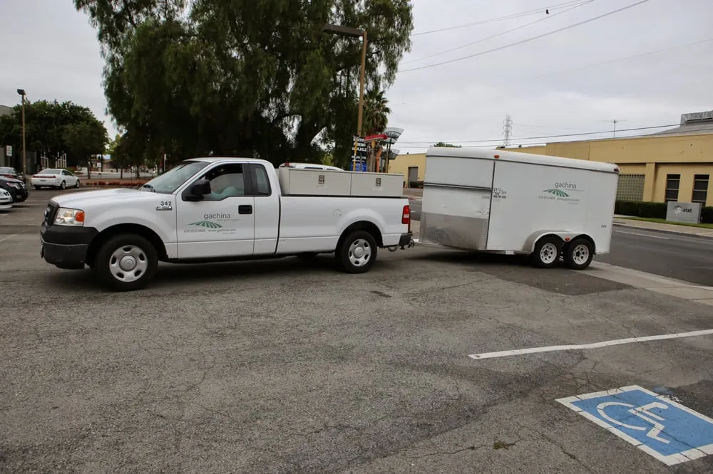 Professional yard cleanup service in Menlo Park, CA - Gachina Landscape Management