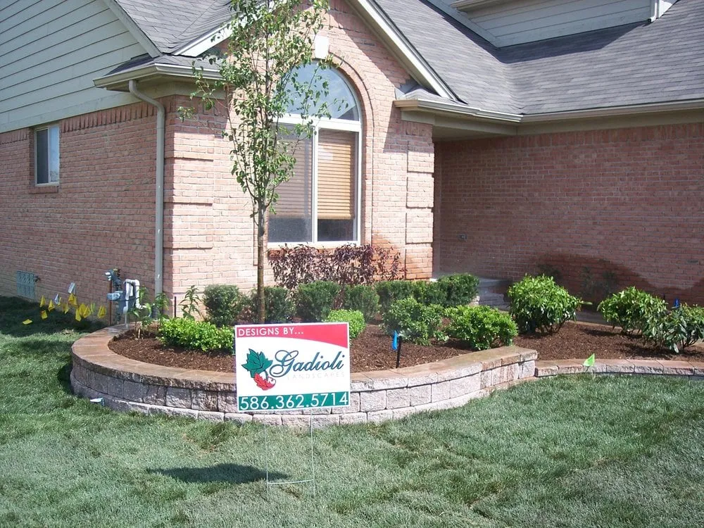 Custom outdoor landscaping in Sterling Heights, MI - Gadioli Landscapes