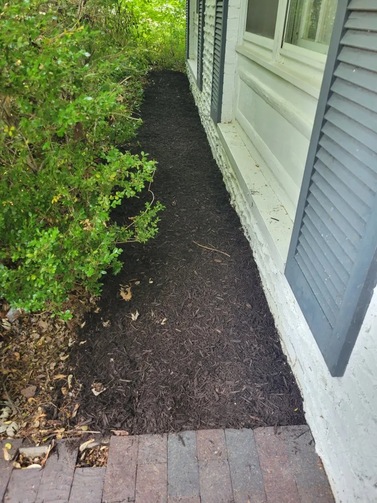 Top-rated landscape installation for residential properties in Fort Wayne, IN by Gage's Lawn Care