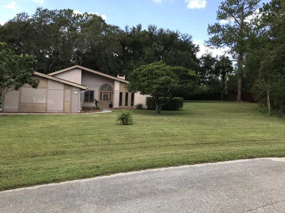 Expert yard cleanup service in Gainesville, FL by Gainessville Lawn Care