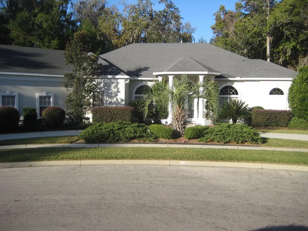 Top-rated yard maintenance in Gainesville, FL - Gainesville Lawnscaping
