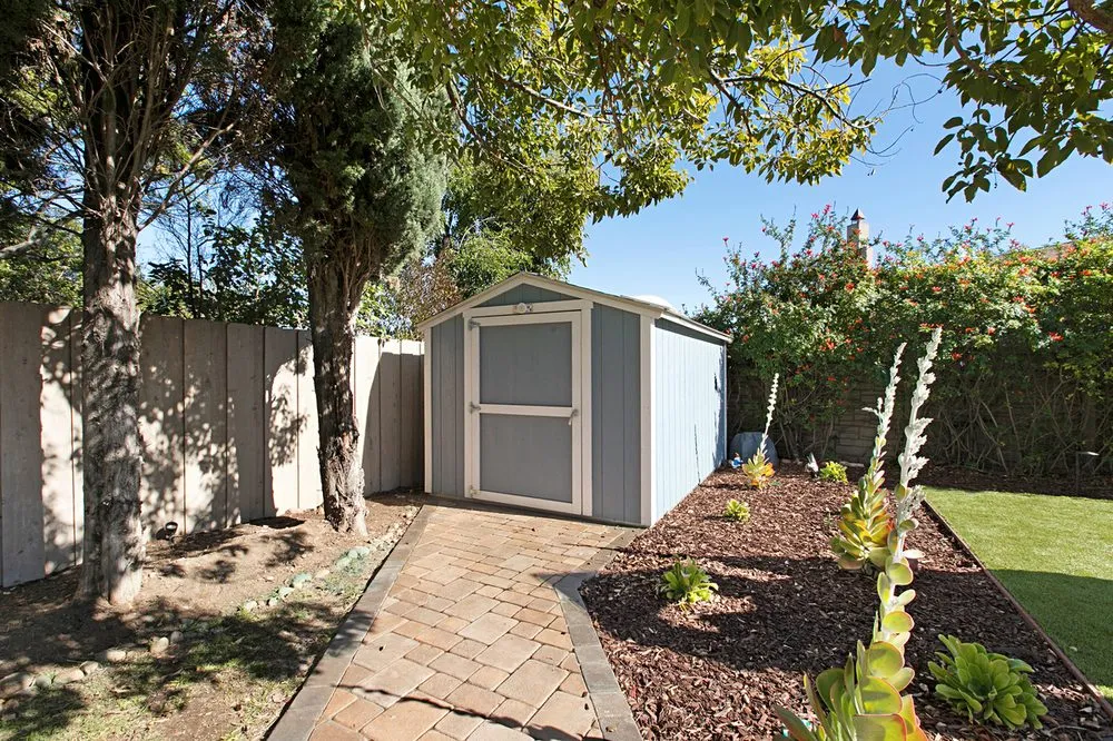 Expert lawn mowing service for homes in Escondido, CA by Gala Services