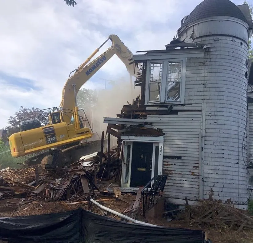 Reliable lawn mowing service in Scotch Plains, NJ by Galbraith & Son