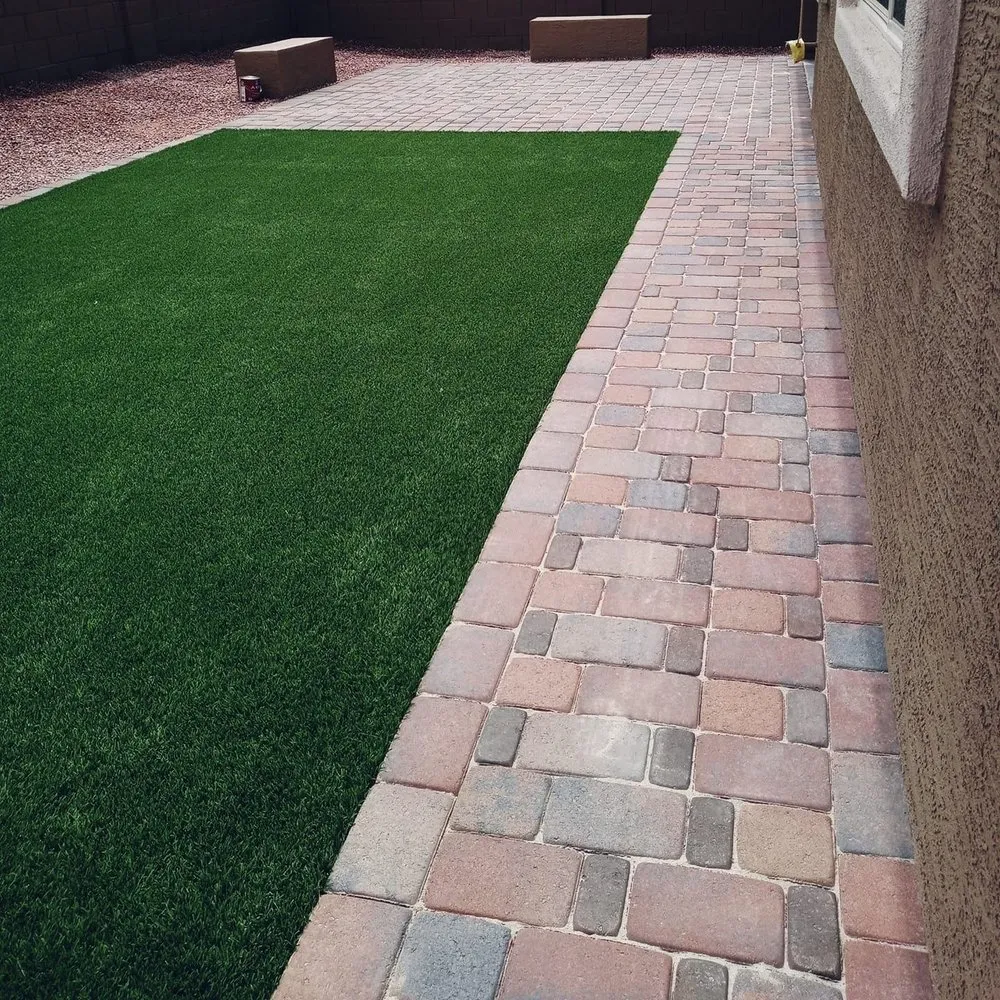 Local garden landscaping in Phoenix, AZ by Galicia Landscape