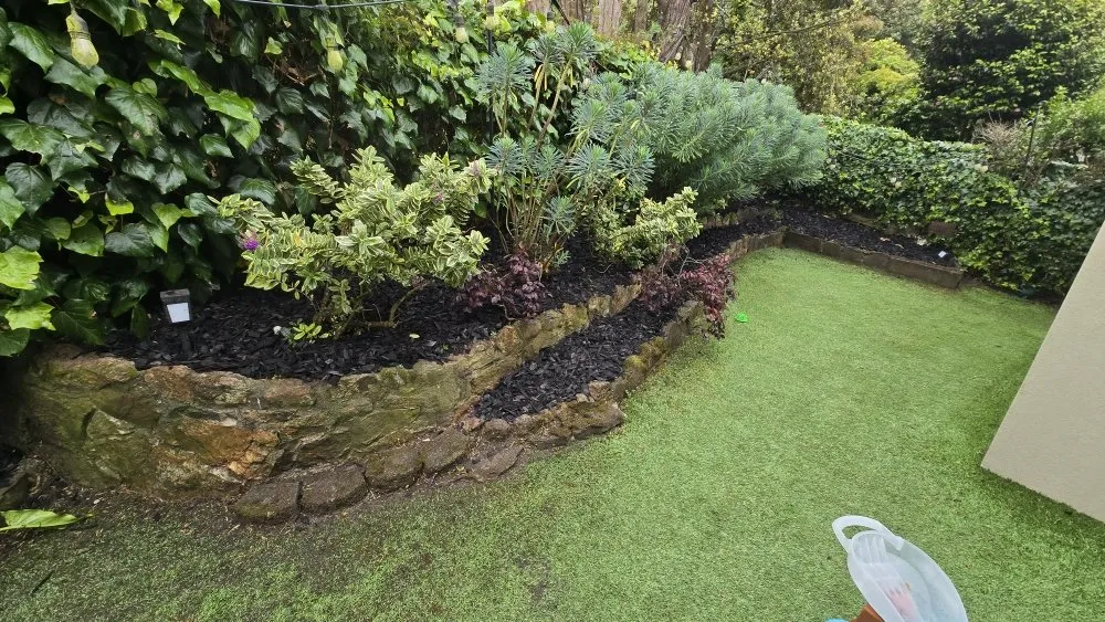 Professional landscape installation in Menlo Park, CA by Galicia Landscapers