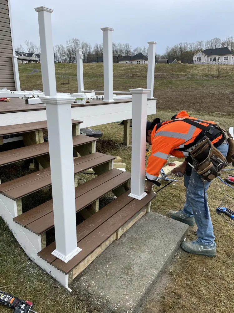 Affordable landscaping services in Clinton, MD by Galindo Contractor