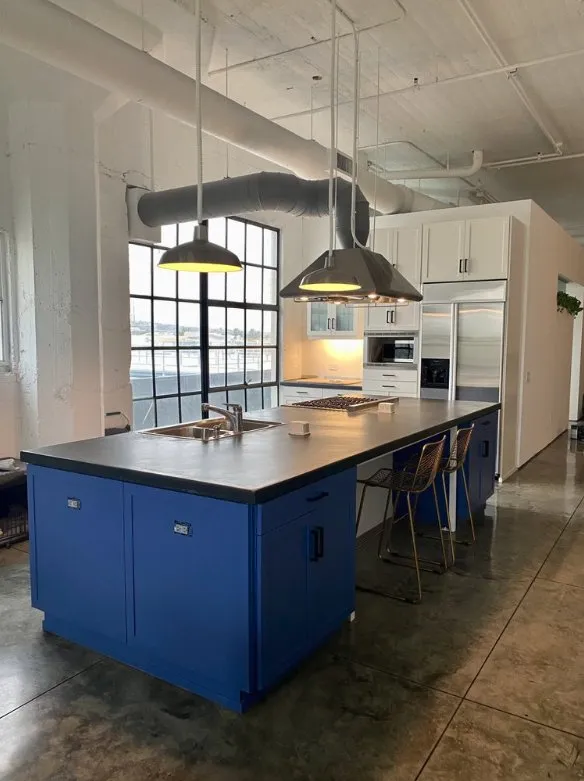 Local yard maintenance with custom design across Clinton, MD - Galindo Contractor