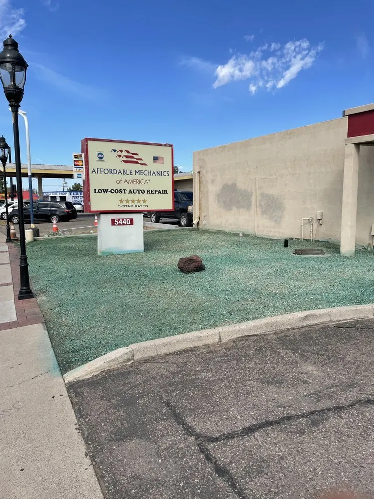 Affordable outdoor landscaping in Glendale, AZ by Galindo Lawn Service