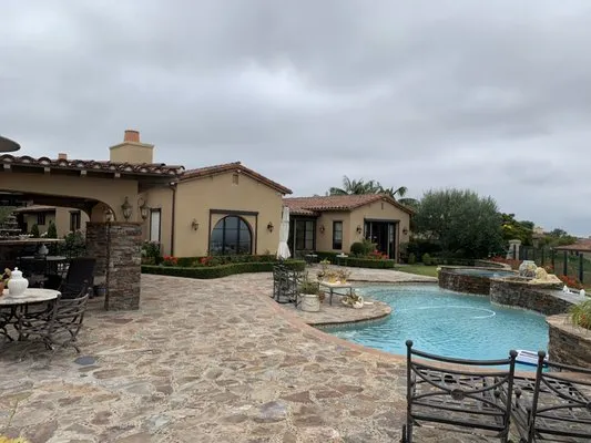 Galindo’s Landscaping & Gardening Logo