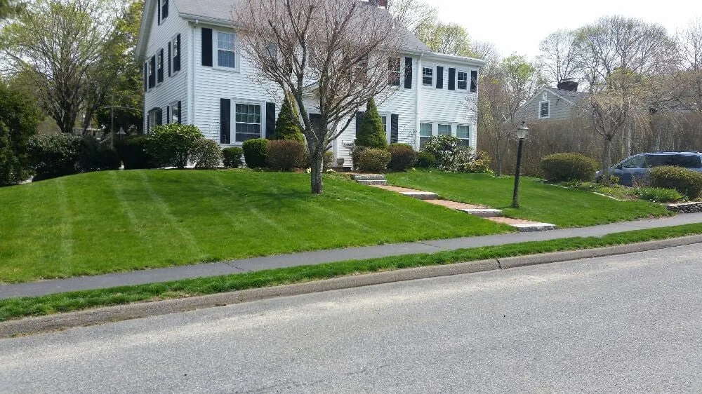 Professional yard maintenance experts serving Natick, MA - Gallagher Landscaping