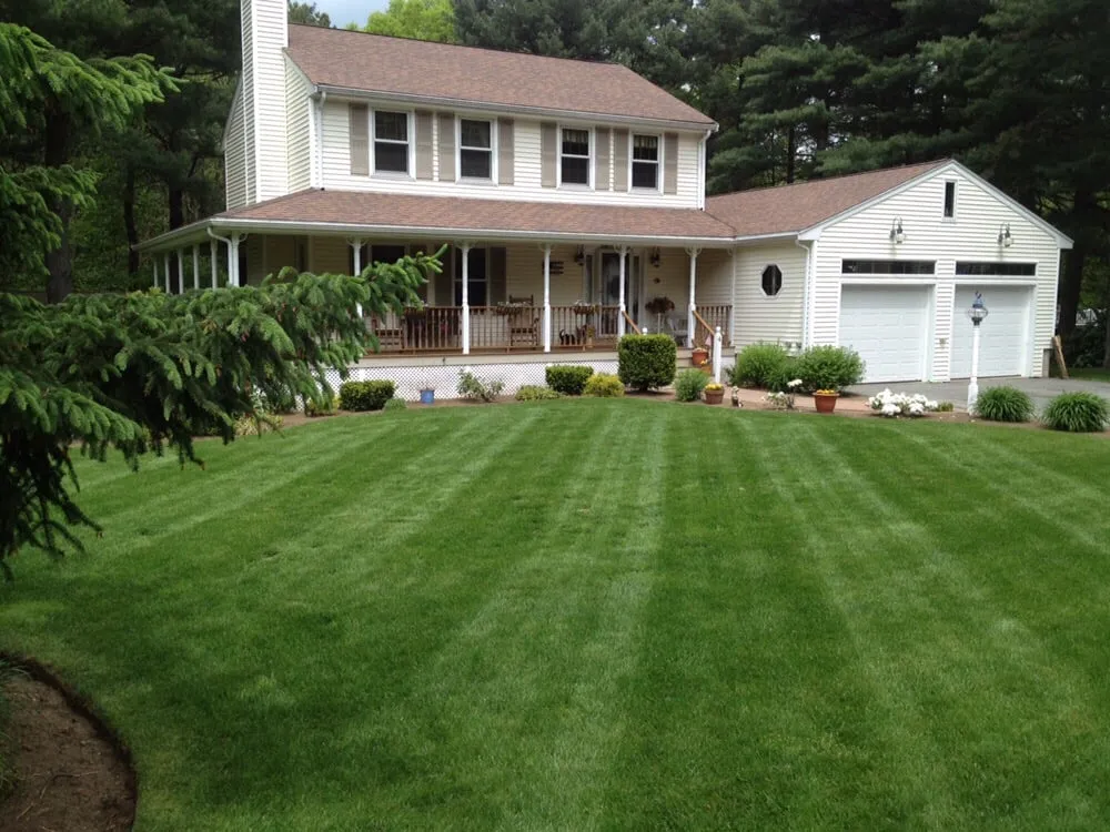 Custom yard cleanup service for homes across Billerica, MA - Gallant & Son Services