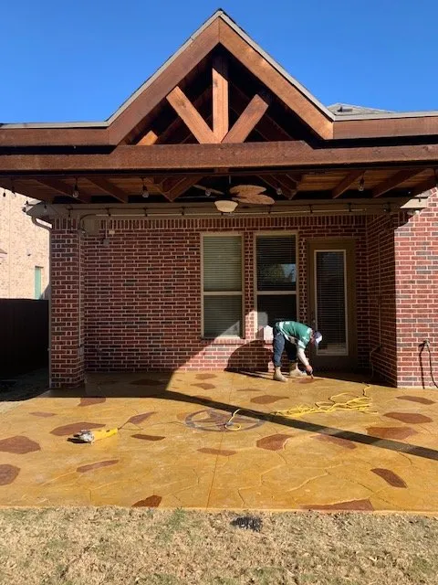 Trusted lawn mowing service experts serving Arlington, TX - Gallegos Concrete Services