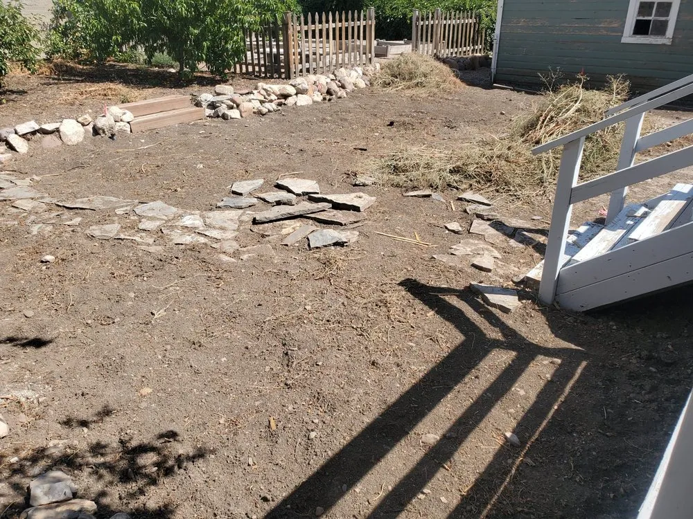 Local outdoor landscaping experts serving Kearns, UT - Gallo Azul Landscaping Maintenance