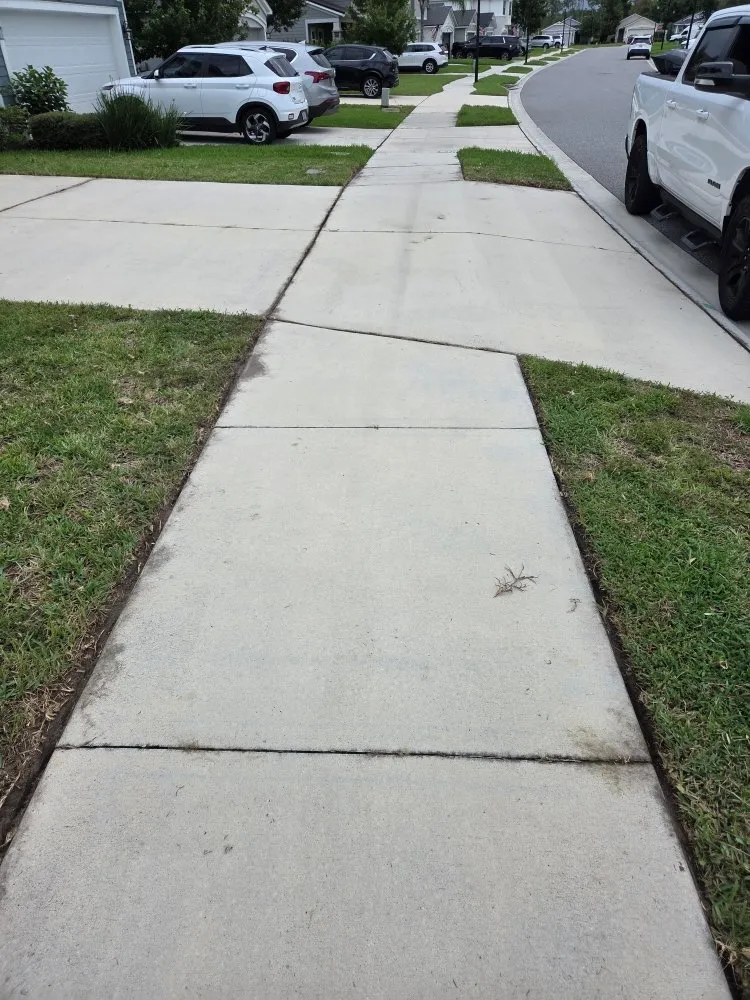 Top-rated landscape design for year-round maintenance across Jacksonville, FL - Galloway Lawn And Landscape