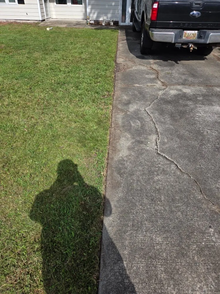 Top-rated outdoor landscaping for beautiful yards across Jacksonville, FL - Galloway Lawn And Landscape