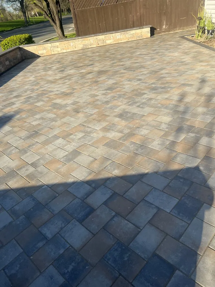 Trusted lawn care service in Stockton, CA by Galtor Landscaping