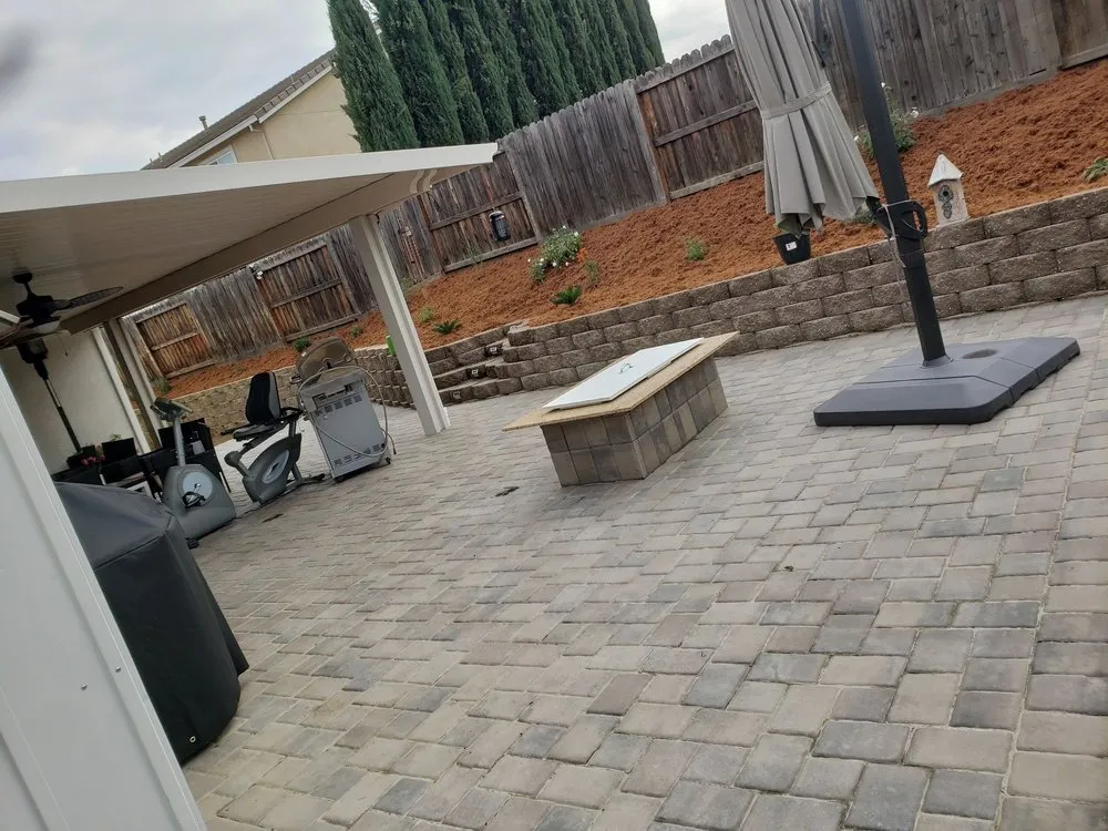 Local yard maintenance in Pittsburg, CA by Galvez Landscape
