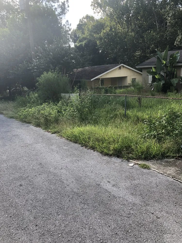 Top-rated yard maintenance for residential properties across Spring Hill, FL - Galvin’s lawn care