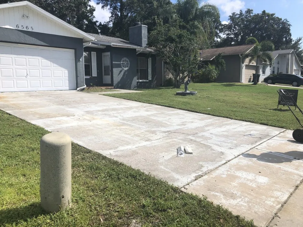 Professional outdoor landscaping for year-round maintenance across Spring Hill, FL - Galvin’s lawn care