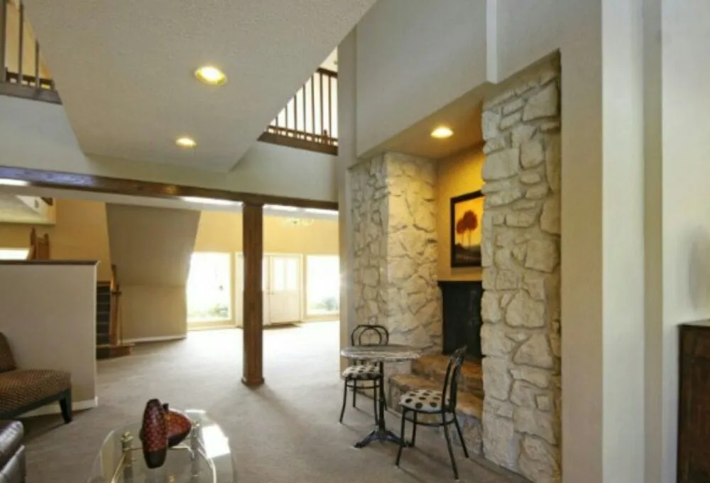 Professional outdoor landscaping in Elyria, OH by Gambino 440 Builders