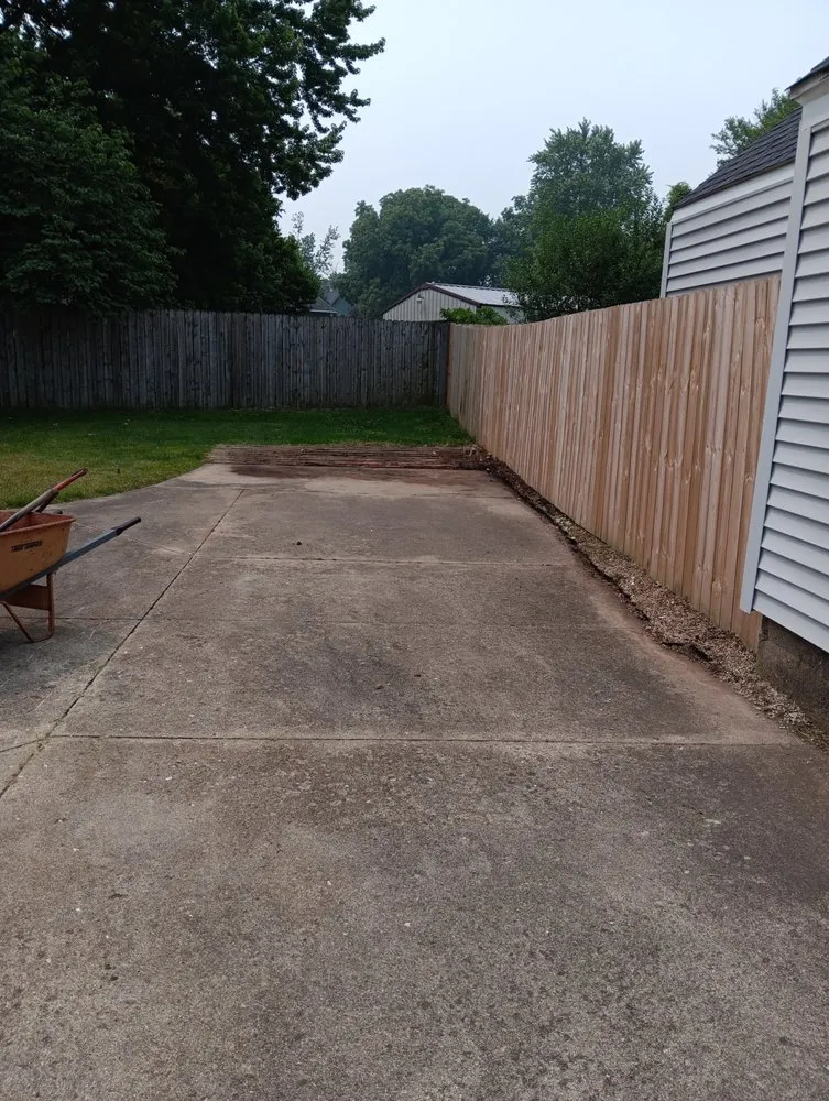 Local yard maintenance experts serving Dekalb, IL - Gamboa's Landscaping