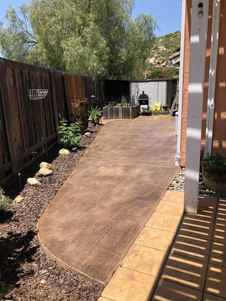 Affordable landscape design for residential properties in San Diego, CA by Gami Escobar Landscaping