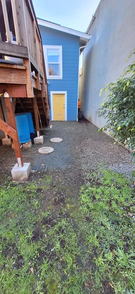 Top-rated yard cleanup service for homes across Oakland, CA - Gamiño Bros Construction & Landscaping