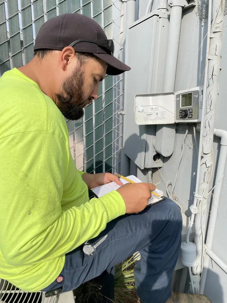 Professional yard cleanup service in Bakersfield, CA - Garay Quality Lawn Care