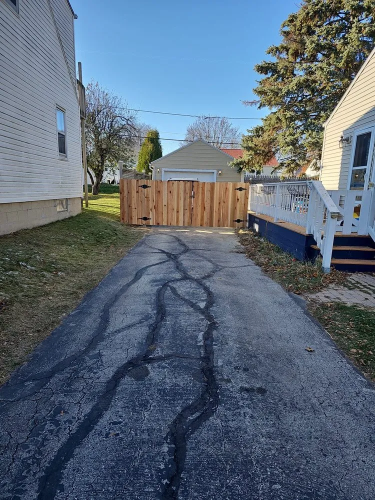 Top-rated yard cleanup service in Milwaukee, WI - García Construction