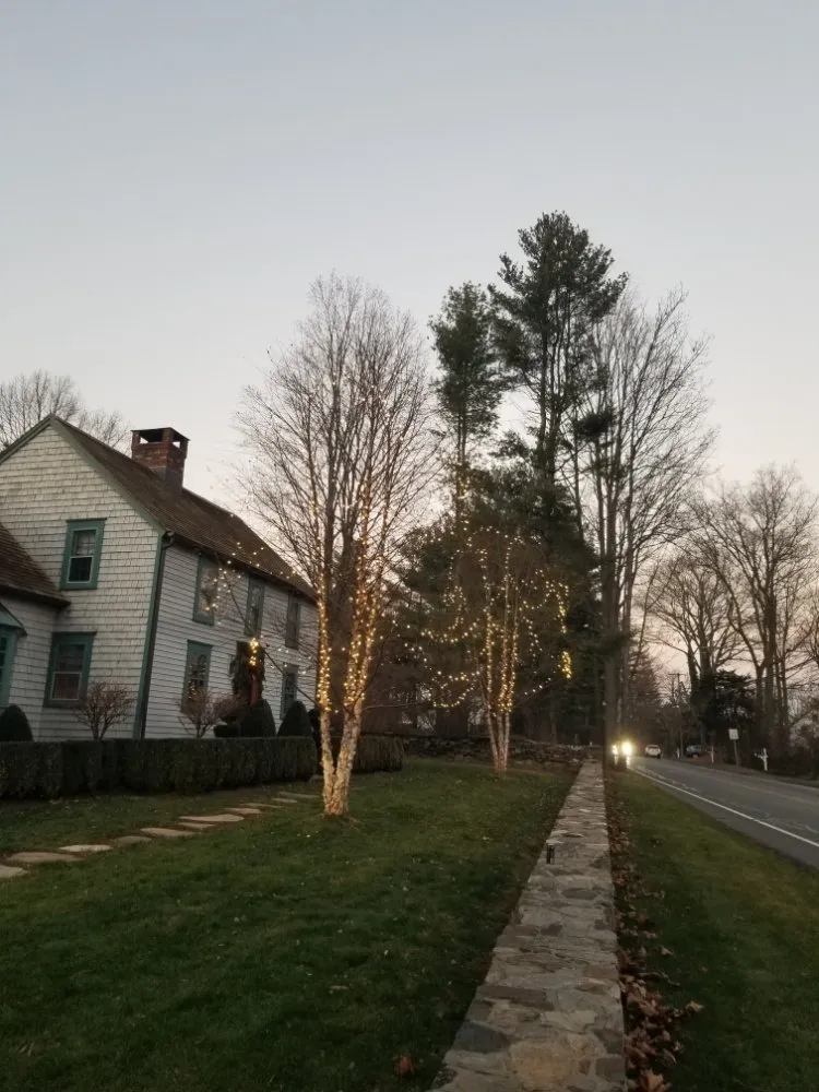 Local yard maintenance for homes in Mount Kisco, NY by García Landscapin & Design