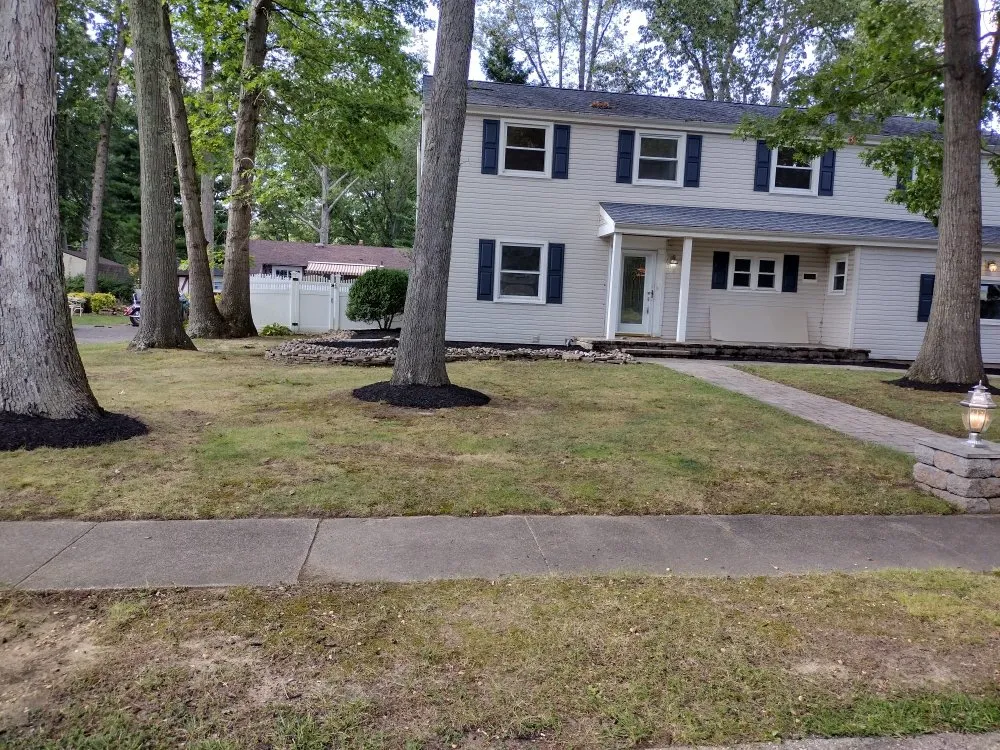 Expert lawn mowing service experts serving West Collingswood Heights, NJ - García landscaping