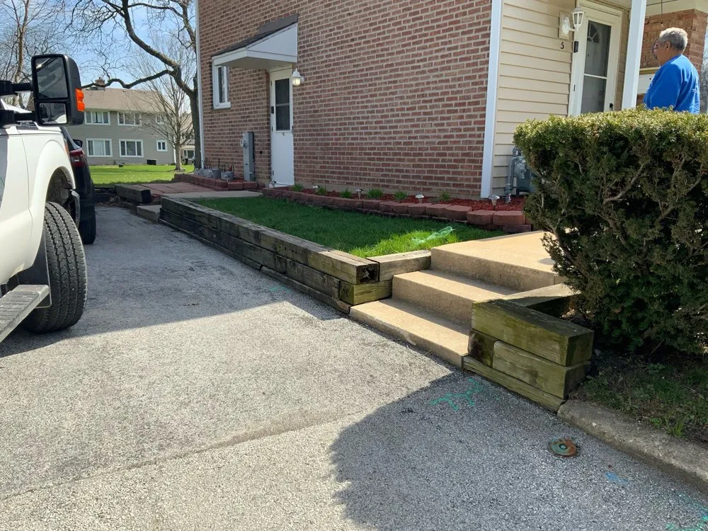 Expert garden landscaping for beautiful yards in Monee, IL by Garcia & Son Landscaping