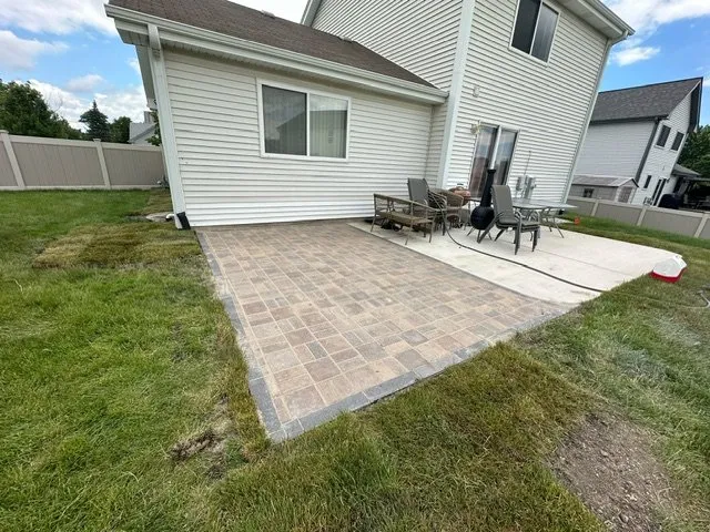 Custom lawn mowing service experts serving Monee, IL - Garcia & Son Landscaping