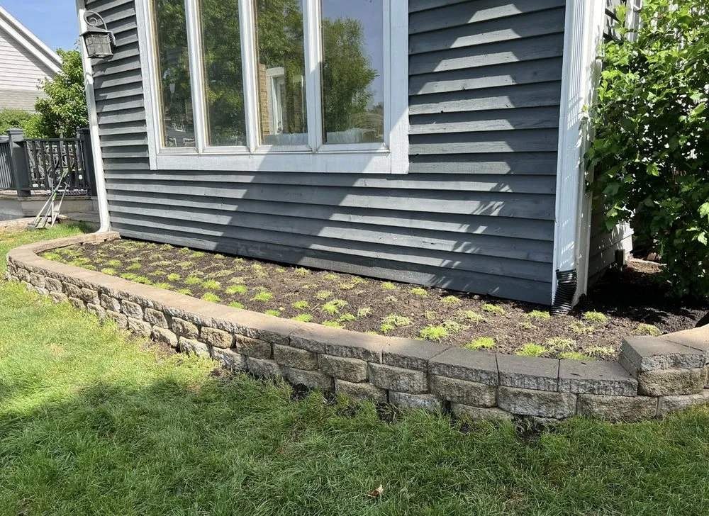 Professional garden landscaping experts serving South Bend, IN - Garcia and Sons