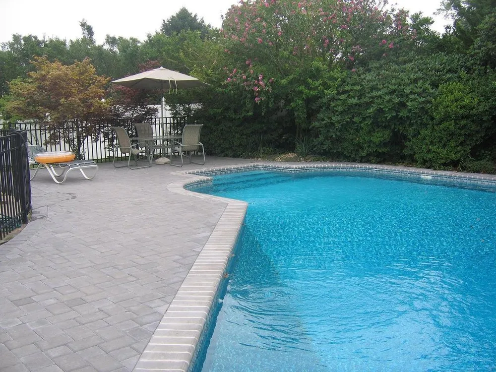 Professional garden landscaping experts serving Huntington, NY - Garcia Design Group